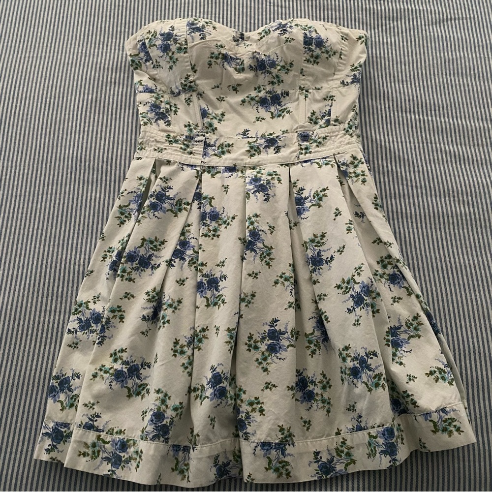 Jessica Simpson Dress